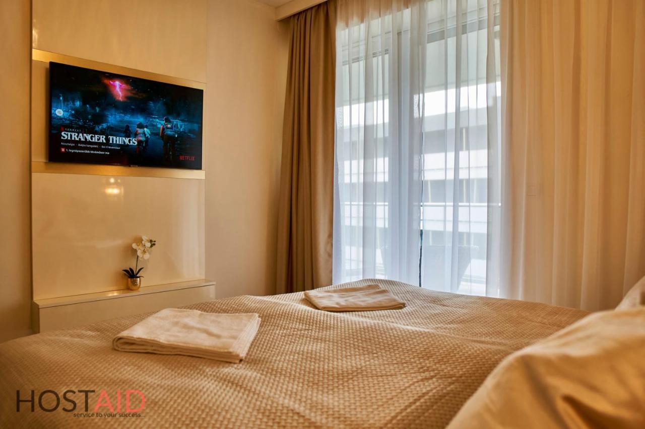 Azur Apartment - Hostaid Siófok Esterno foto