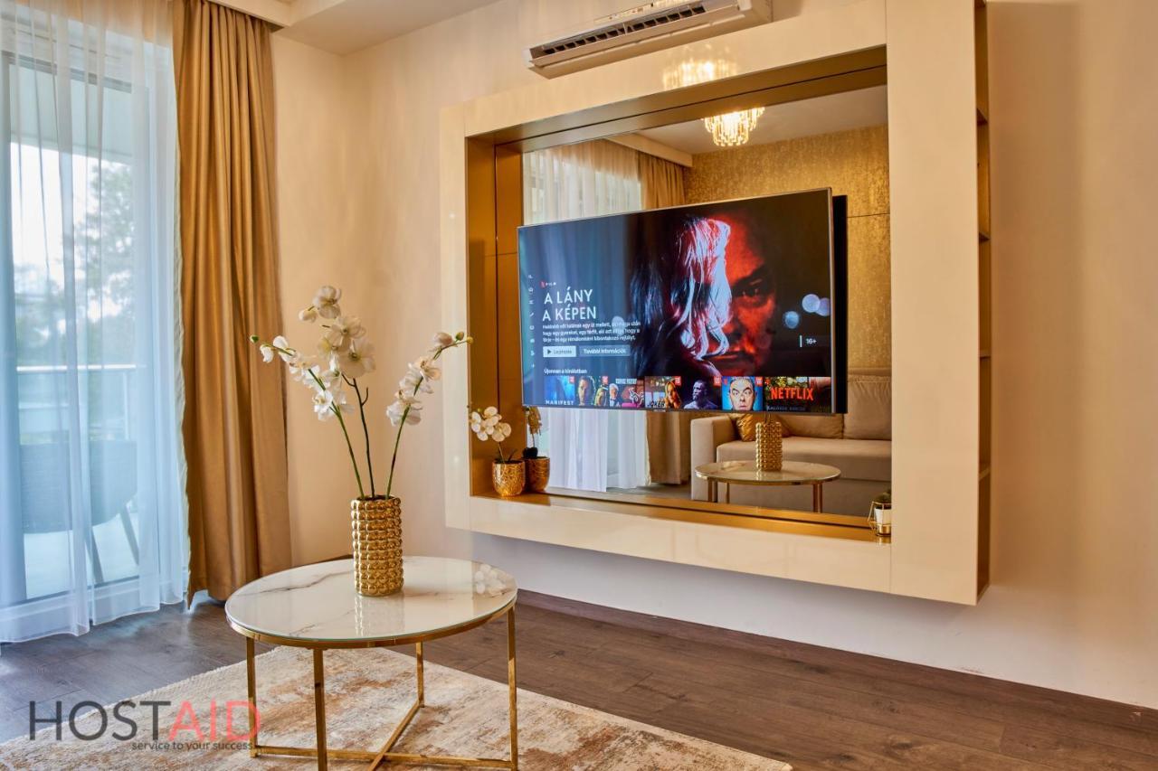 Azur Apartment - Hostaid Siófok Esterno foto