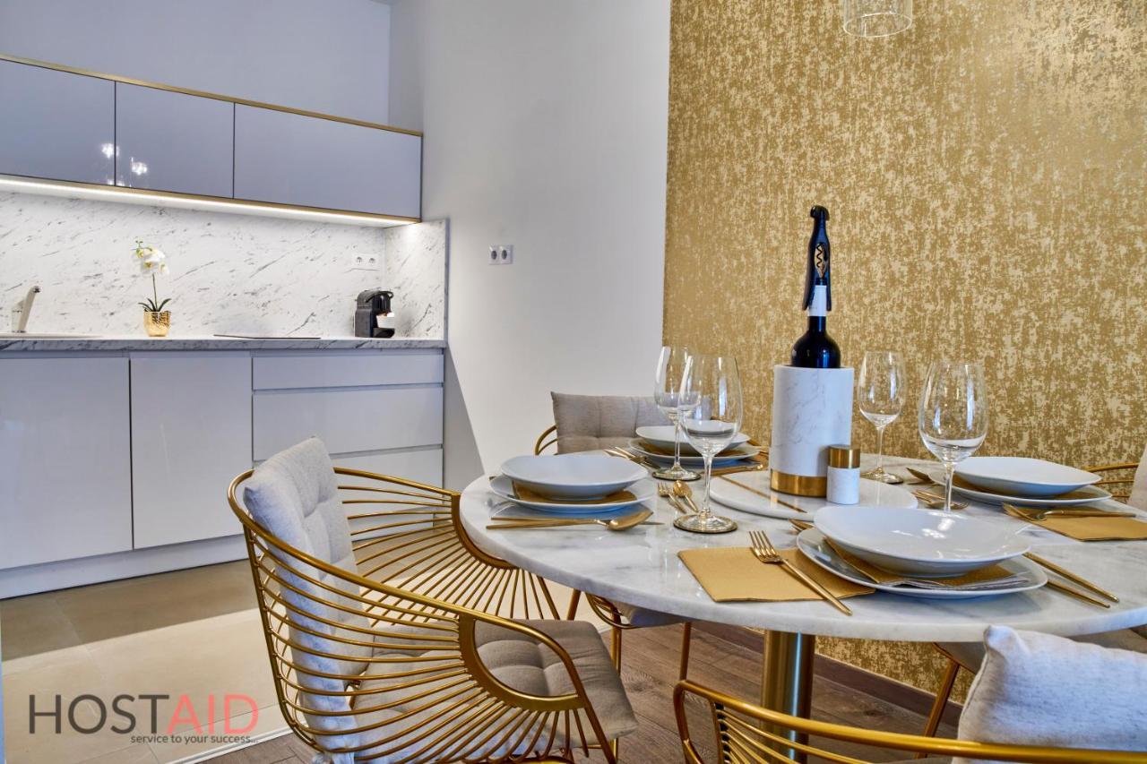 Azur Apartment - Hostaid Siófok Esterno foto