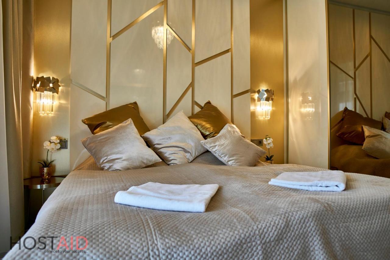 Azur Apartment - Hostaid Siófok Esterno foto